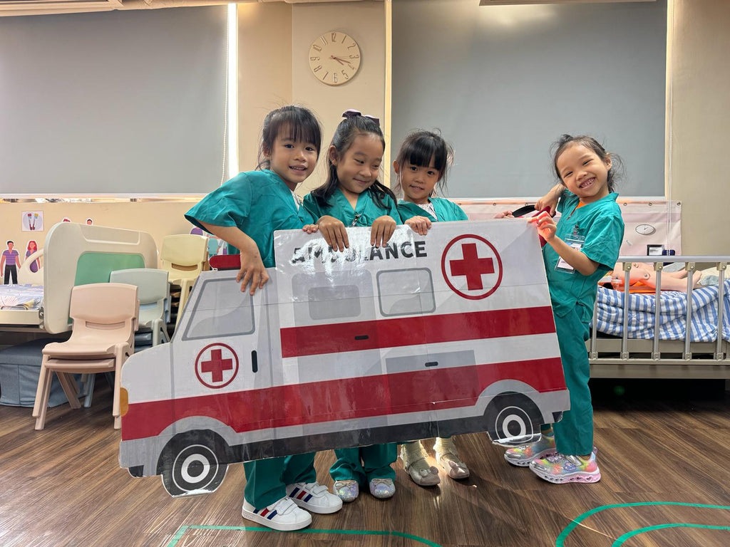 小小消防员 & 医生体验 & 医学博物馆游学团